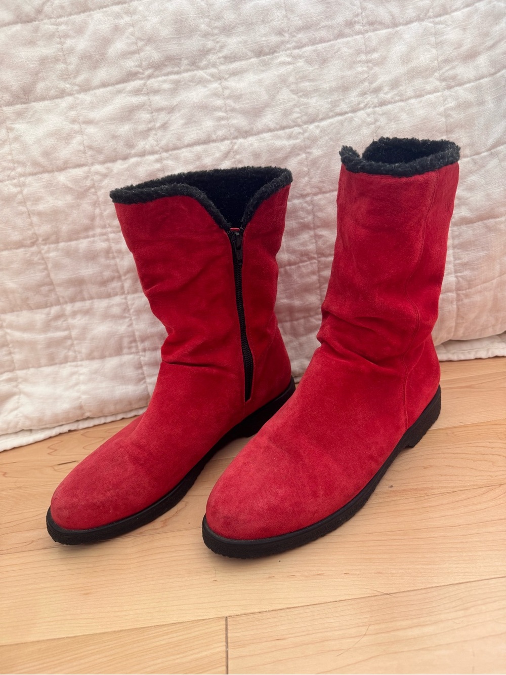 Vintage Canada North Red Suede Waterproof Boots